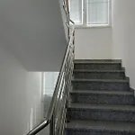 2 Bedroom Cozy In Apartment *
