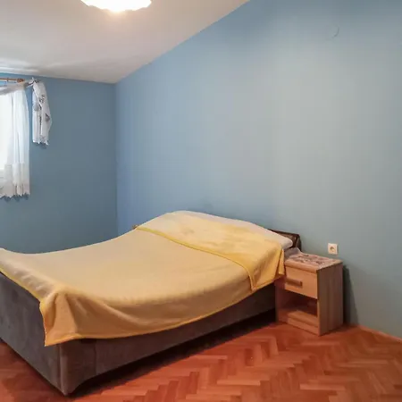 Apartment In With Wifi *
