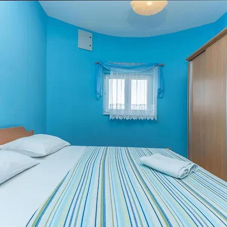 In With Wifi Apartment *