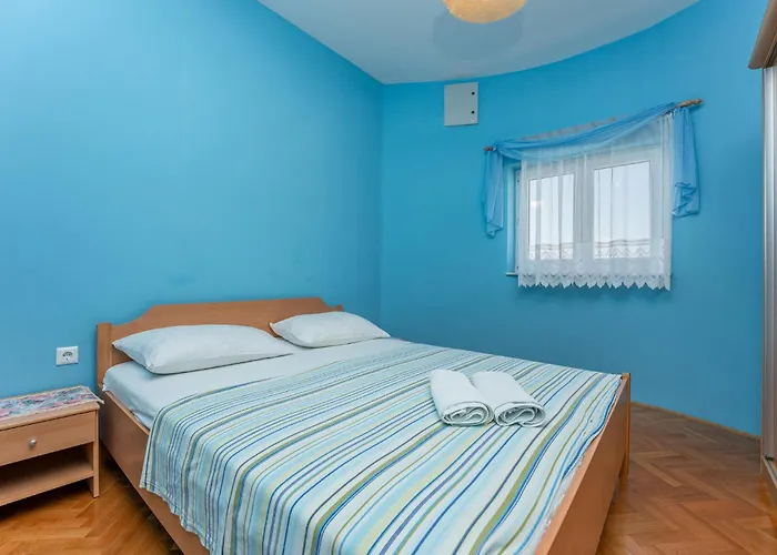 Lovely In * Свети-Филип-и-Яков