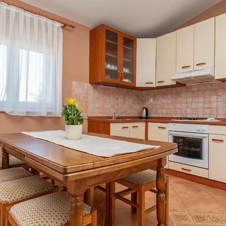 2 Bedroom Cozy In Apartmán